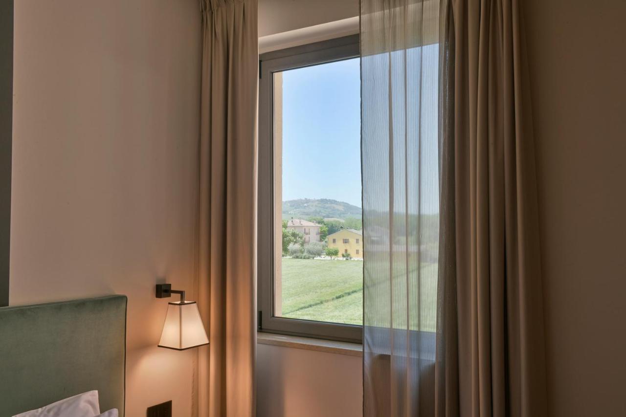 Hotel Torresi Potenza Picena Exterior foto